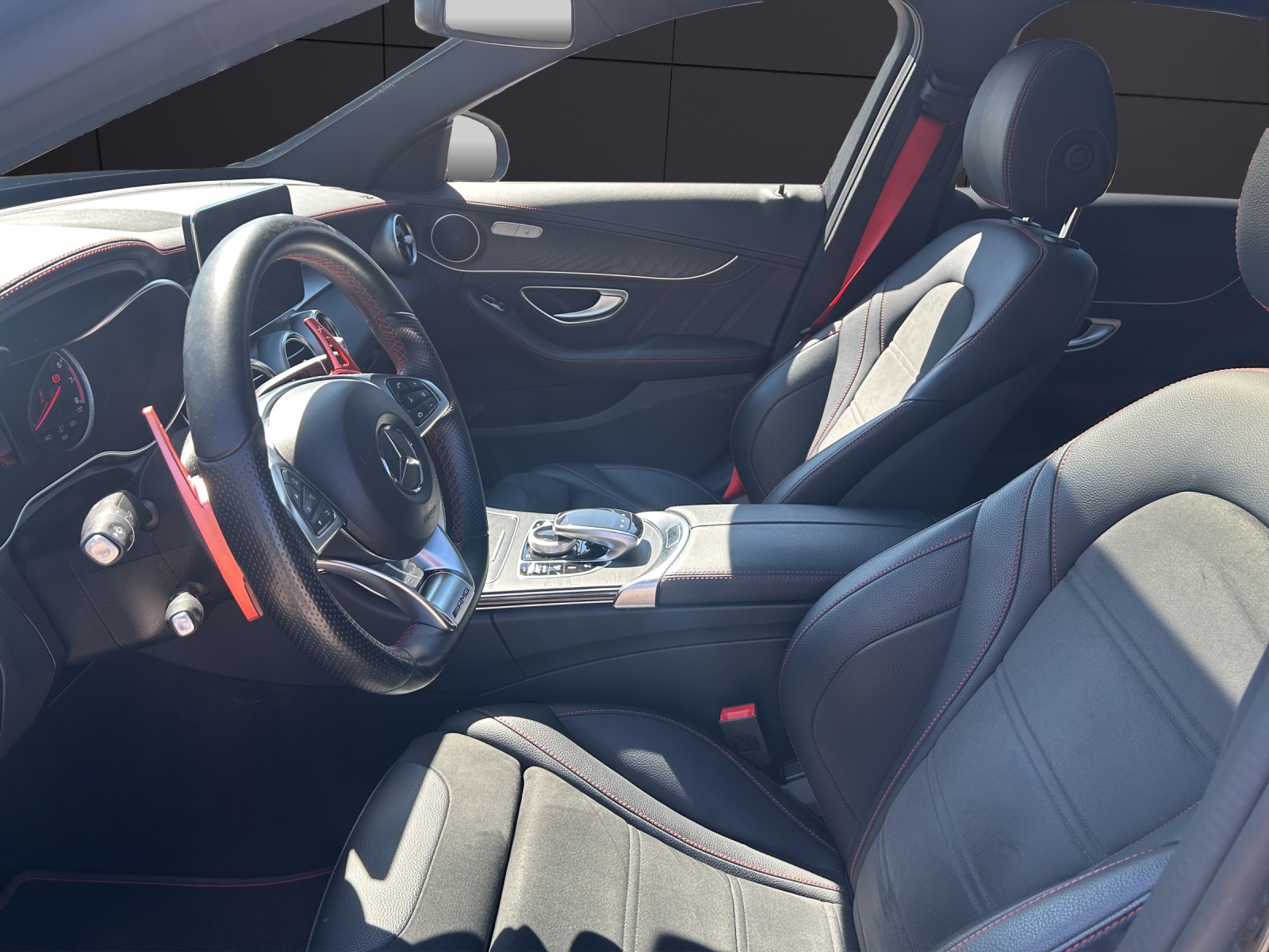 Fahrzeugabbildung Mercedes-Benz C 43 AMG 4Matic LED Navi SHZ 360° Night-Paket Schiebedach