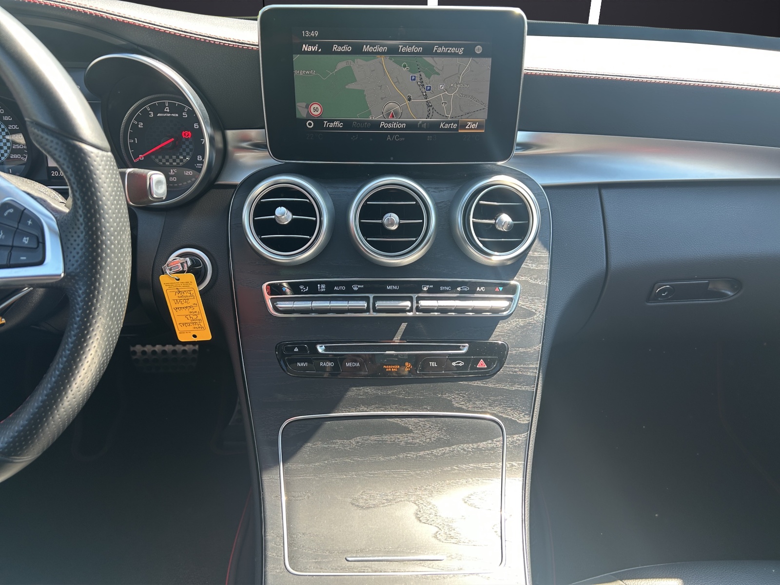 Fahrzeugabbildung Mercedes-Benz C 43 AMG 4Matic LED Navi SHZ 360° Night-Paket Schiebedach