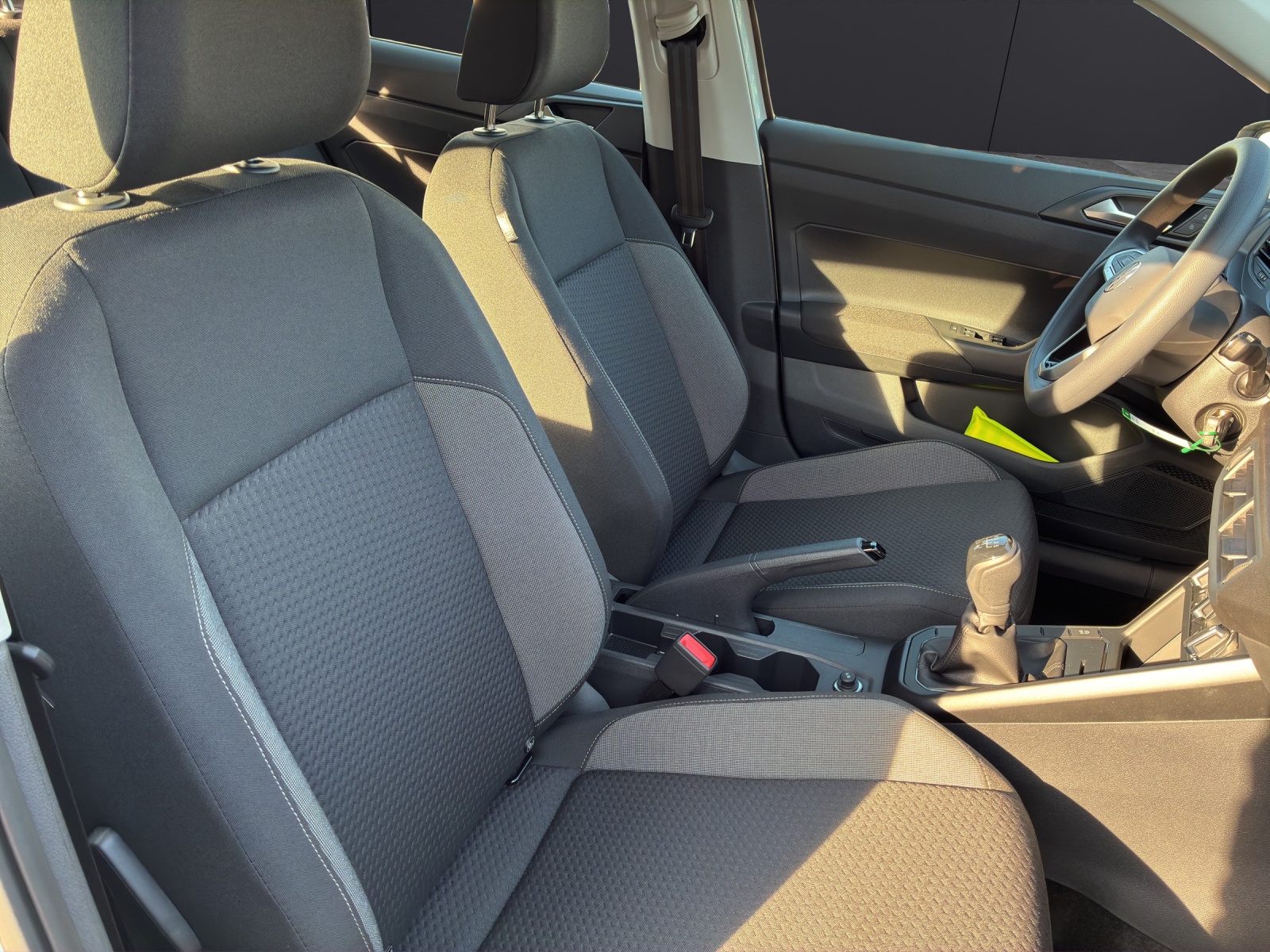 Fahrzeugabbildung Volkswagen Polo LED DAB AppConnect