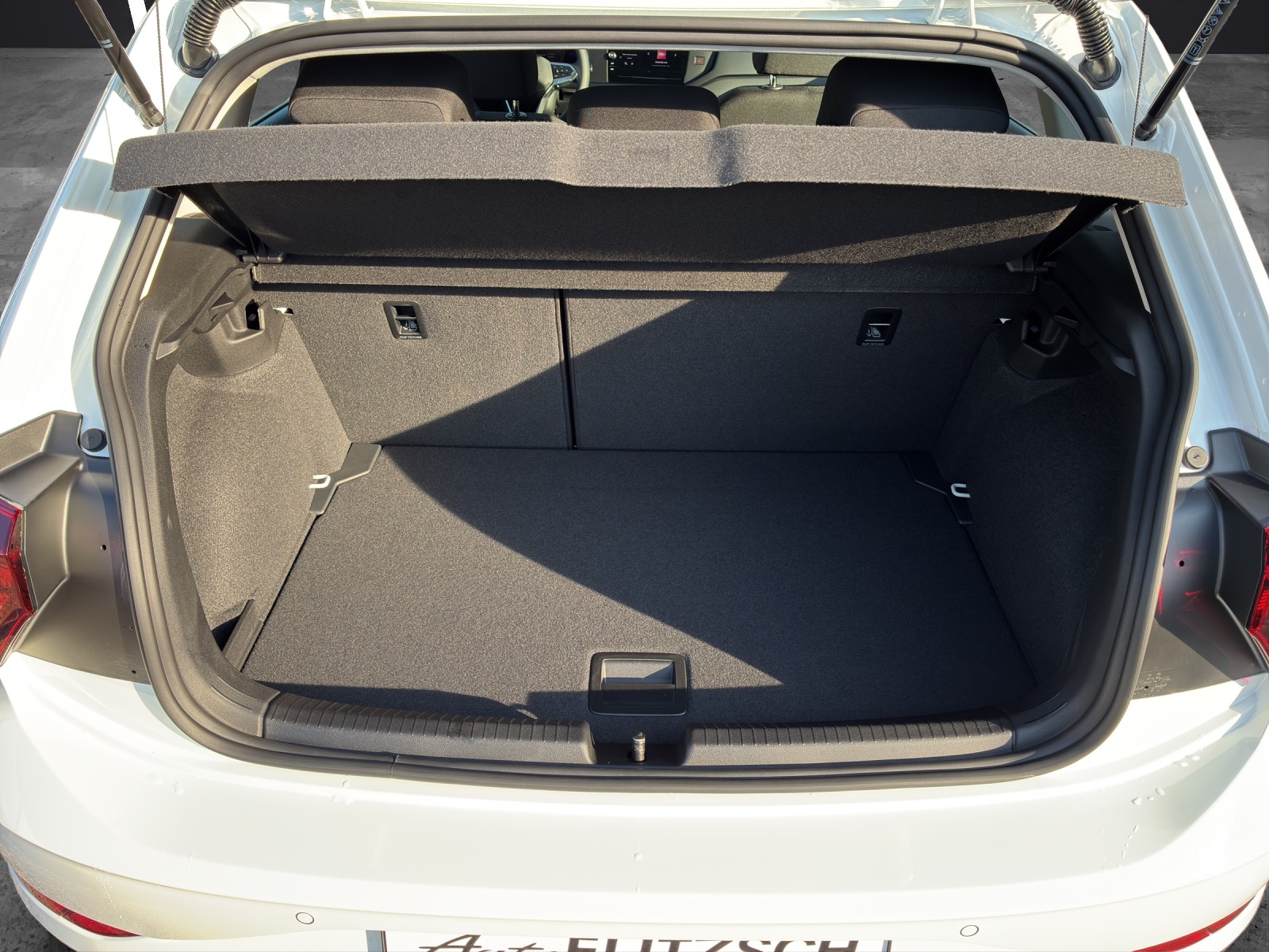 Fahrzeugabbildung Volkswagen Polo LED DAB AppConnect