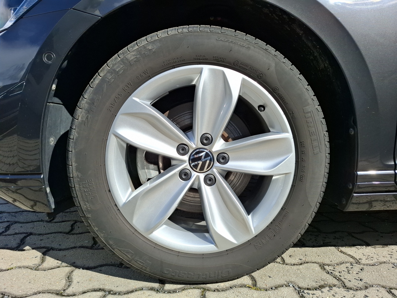 Fahrzeugabbildung Volkswagen Passat Variant TSI Business DSG STH Matrix Navi ACC RFK