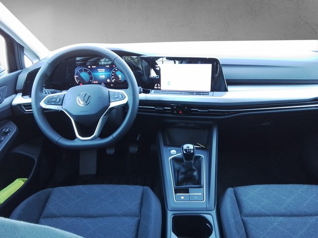 Fahrzeugabbildung Volkswagen Golf VIII Variant 2.0 TDI Life Navi LED ACC PDC