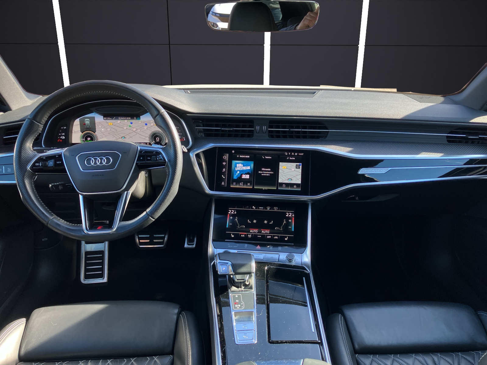 Fahrzeugabbildung Audi A6 Avant 55 TFSI e Q sport S line MATRIX ACC AHK 19