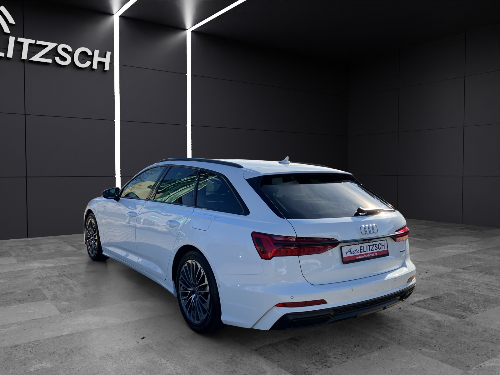Fahrzeugabbildung Audi A6 Avant 55 TFSI e Q sport S line MATRIX ACC AHK 19