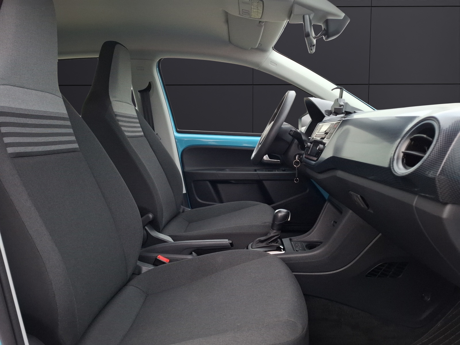 Fahrzeugabbildung Volkswagen up! e-up! Climatronic DAB SH