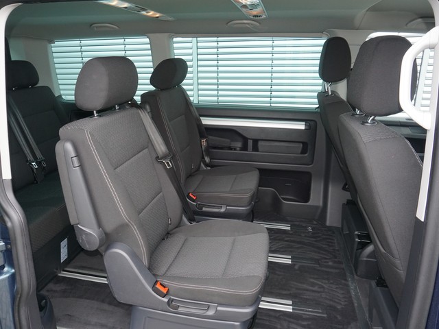 Fahrzeugabbildung Volkswagen T6 Multivan TDI Trendl. Standhzg Navi Climatronic PDC SH