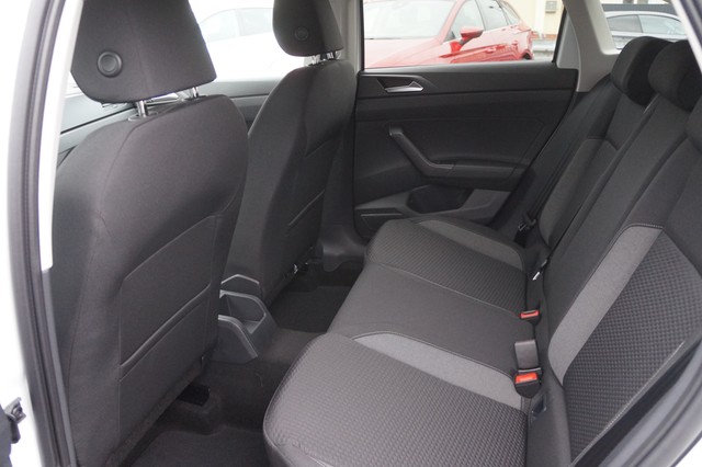 Fahrzeugabbildung Volkswagen Taigo TSI LED AHK AID GRA PDC SH