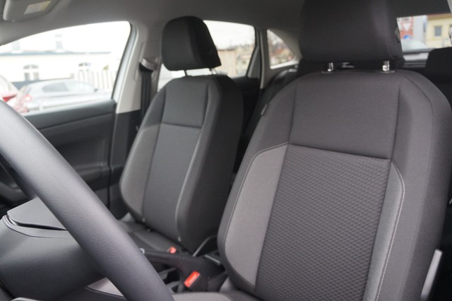 Fahrzeugabbildung Volkswagen Taigo TSI LED AHK AID GRA PDC SH