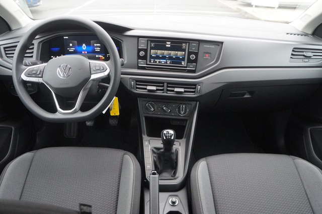 Fahrzeugabbildung Volkswagen Taigo TSI LED AHK AID GRA PDC SH