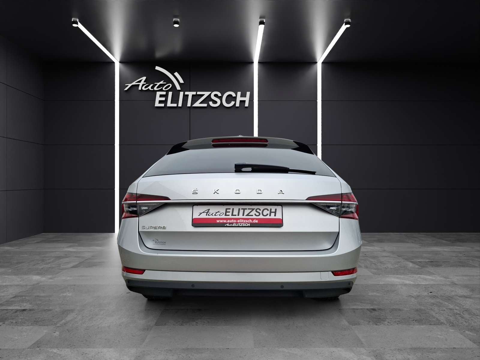 Fahrzeugabbildung SKODA Superb Combi TDI Style DSG Standhzg. Matrix Navi Leder AID ACC SH