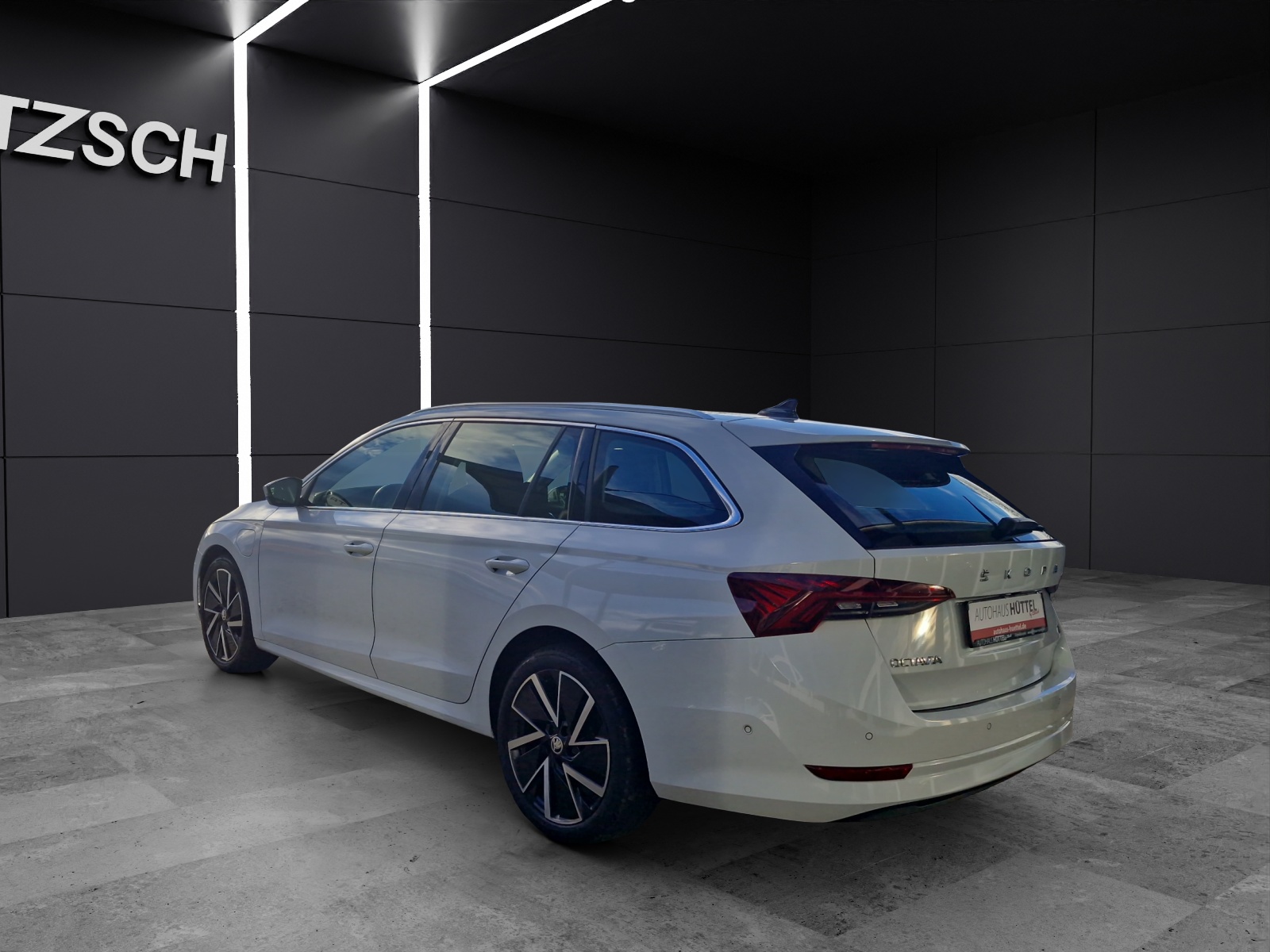 Fahrzeugabbildung SKODA Octavia Combi First Edition iV 1.4 TSI DSG KLIMA LED KAMERA