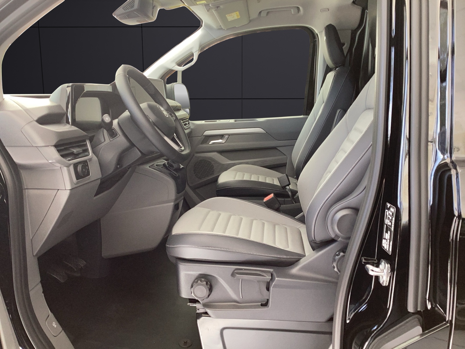 Fahrzeugabbildung Volkswagen T7 Transporter Kasten TDI 81 kW KR PDK LANE ASSIST