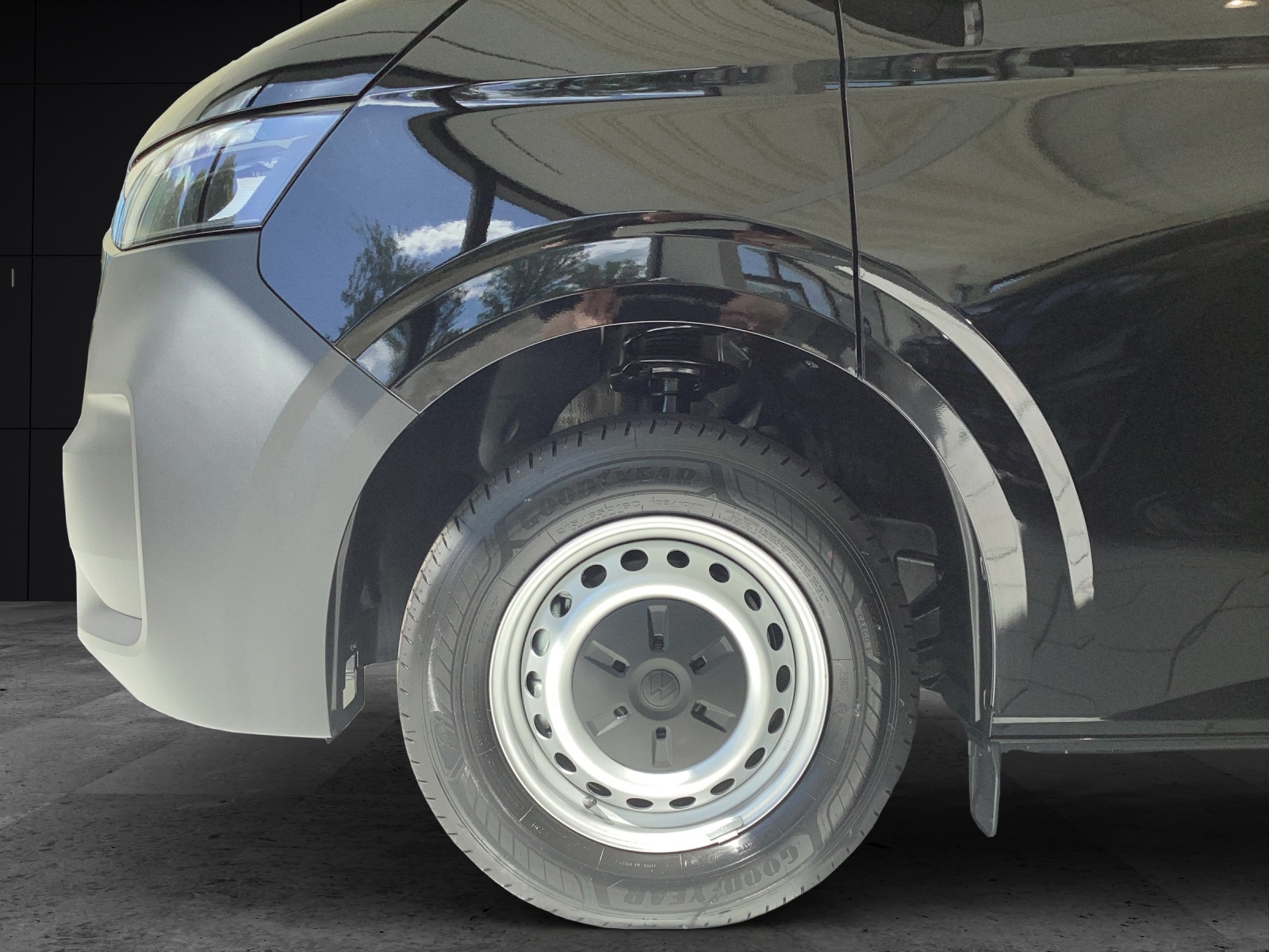 Fahrzeugabbildung Volkswagen T7 Transporter Kasten TDI 81 kW KR PDK LANE ASSIST