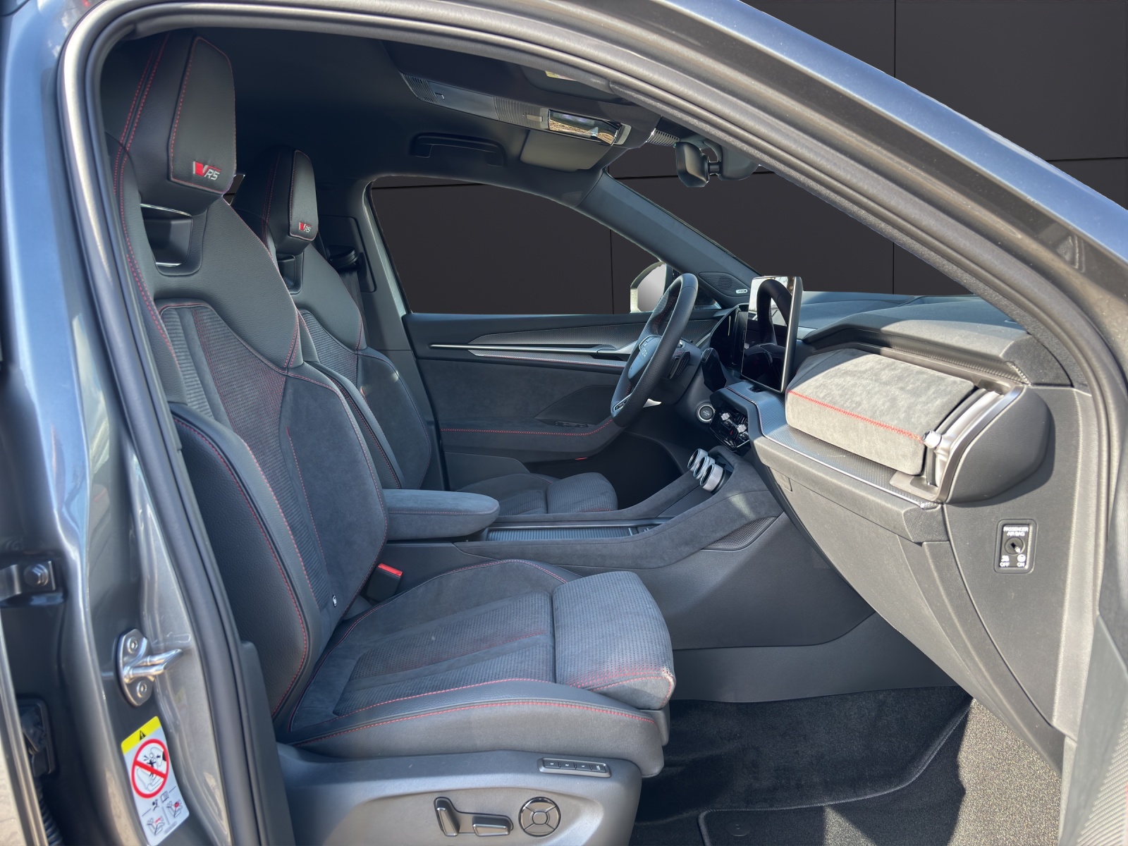 Fahrzeugabbildung SKODA Kodiaq RS 2.0 TSI 4x4 AHZ HUD MATRIX DCC