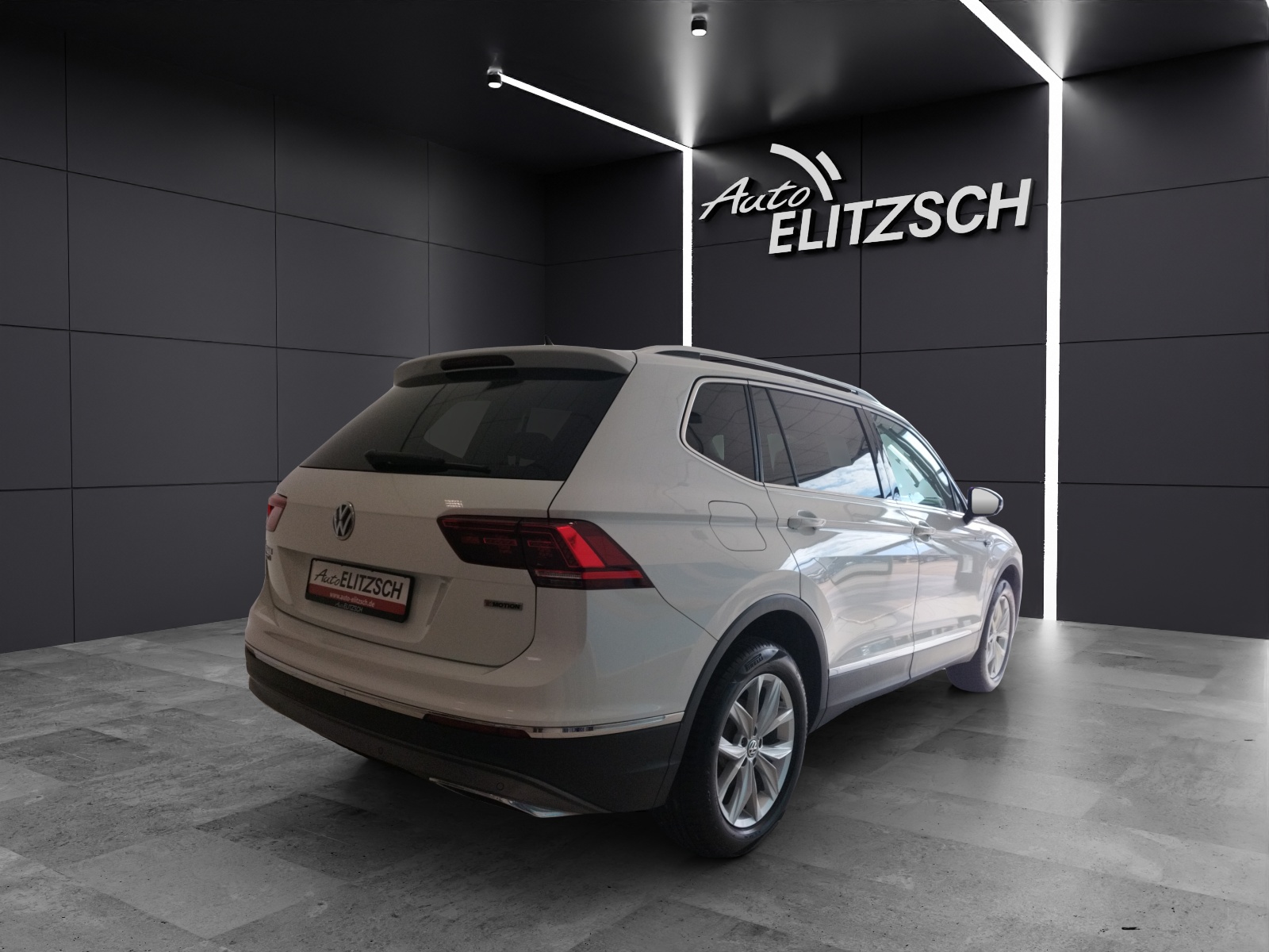 Fahrzeugabbildung Volkswagen Tiguan Allspace Highline 4M TDI DSG LED ACC AHK SHZ PDC Navi