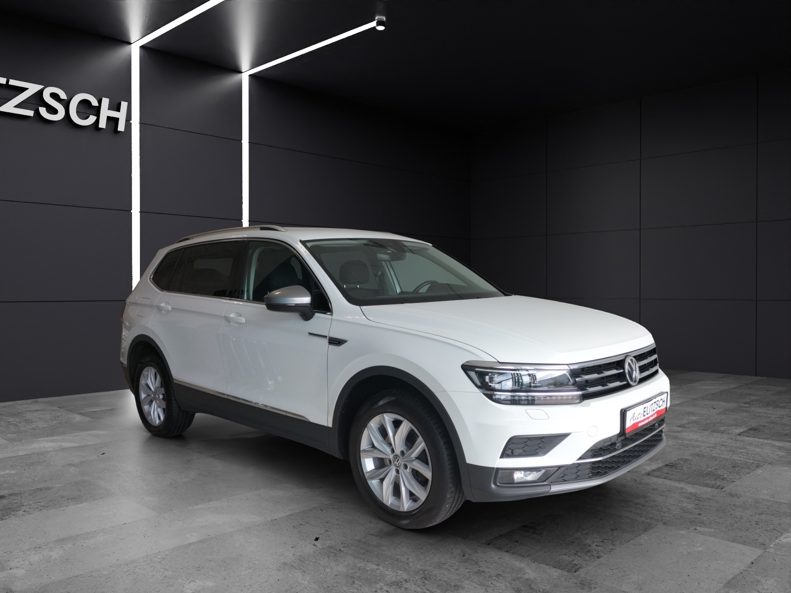 Fahrzeugabbildung Volkswagen Tiguan Allspace Highline 4M TDI DSG LED ACC AHK SHZ PDC Navi