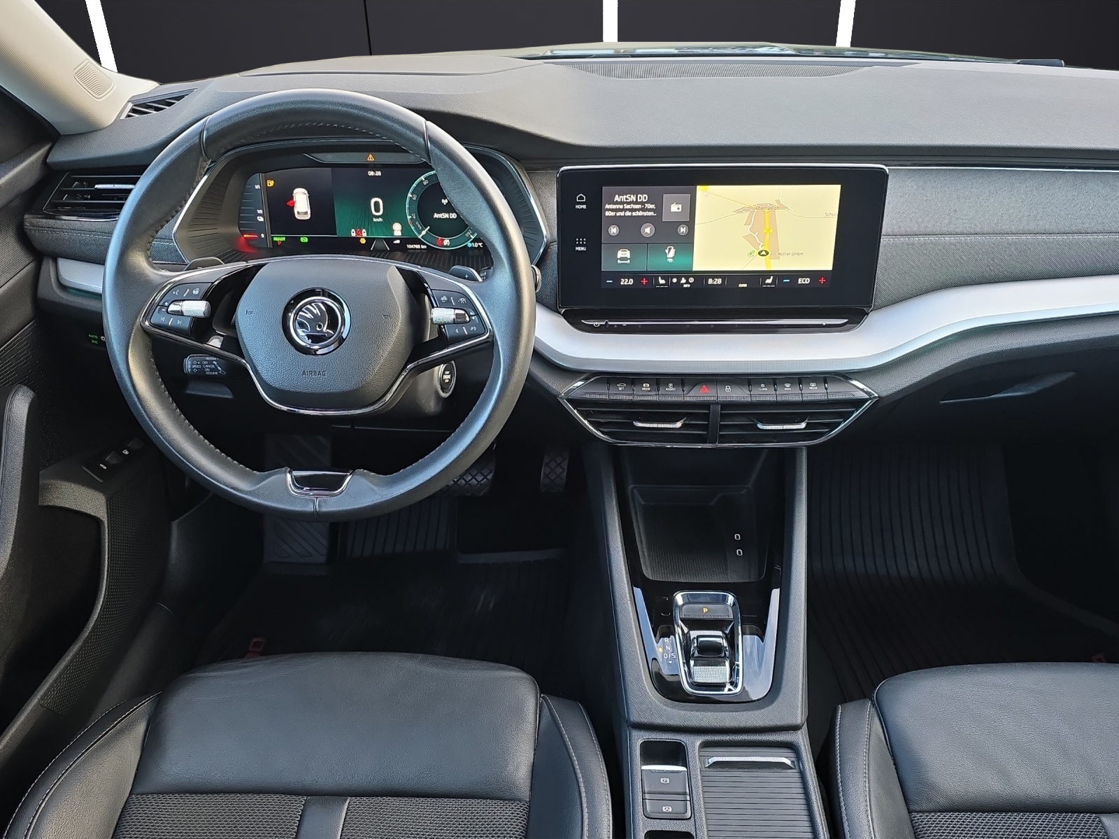 Fahrzeugabbildung SKODA Octavia Combi First Edition iV 1.4 ACC KAMERA LED