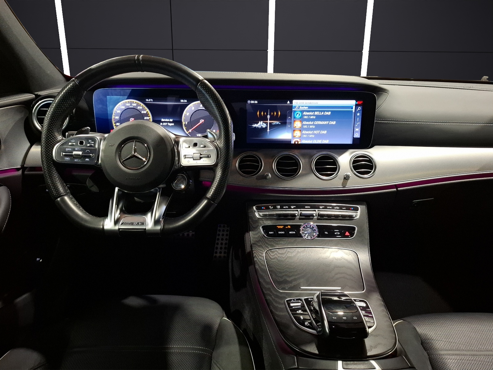 Fahrzeugabbildung Mercedes-Benz E Limousine E 63 S AMG 4Matic+ MultiBeam Navi Pano Sport-AGA