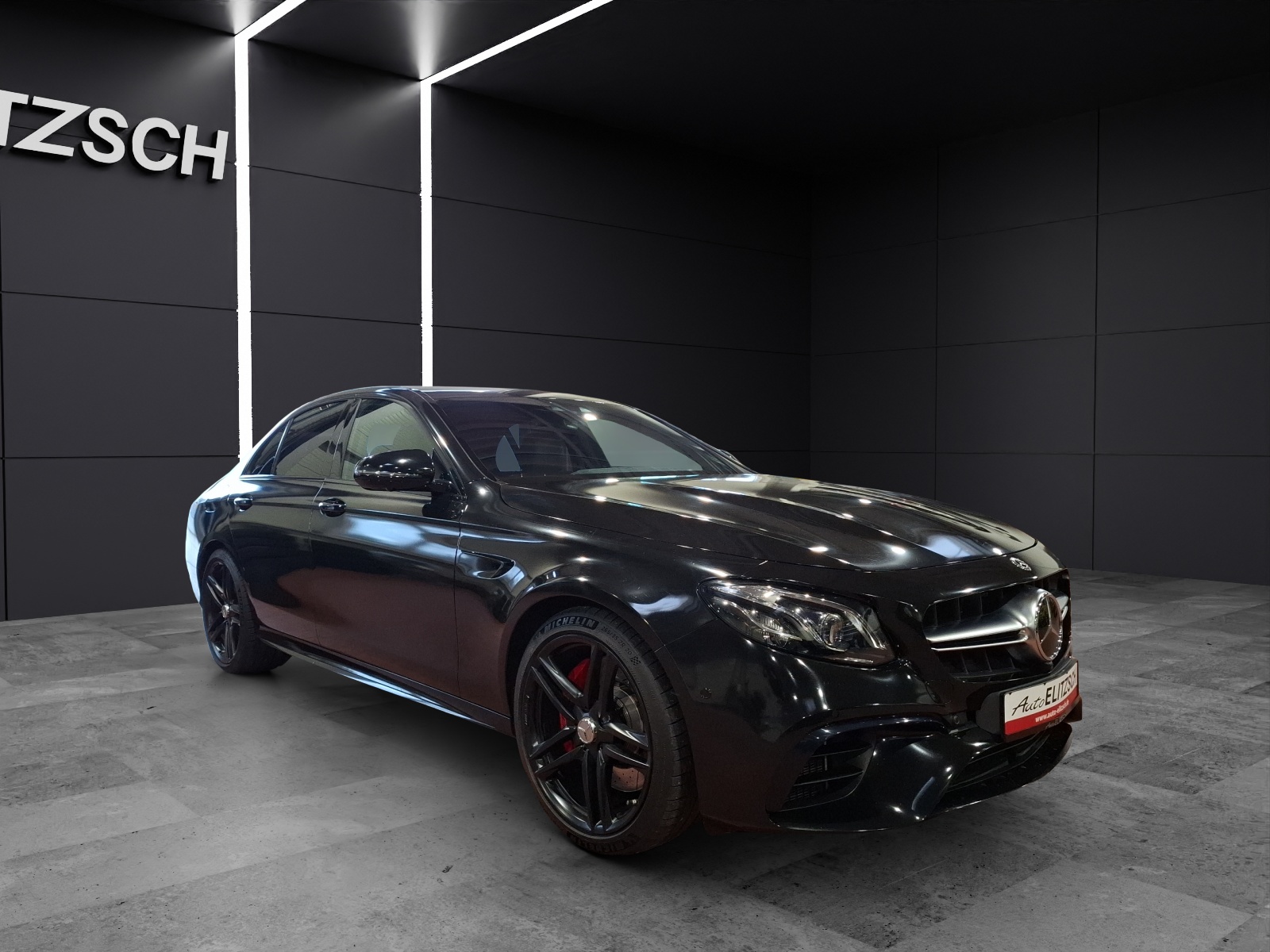 Fahrzeugabbildung Mercedes-Benz E Limousine E 63 S AMG 4Matic+ MultiBeam Navi Pano Sport-AGA