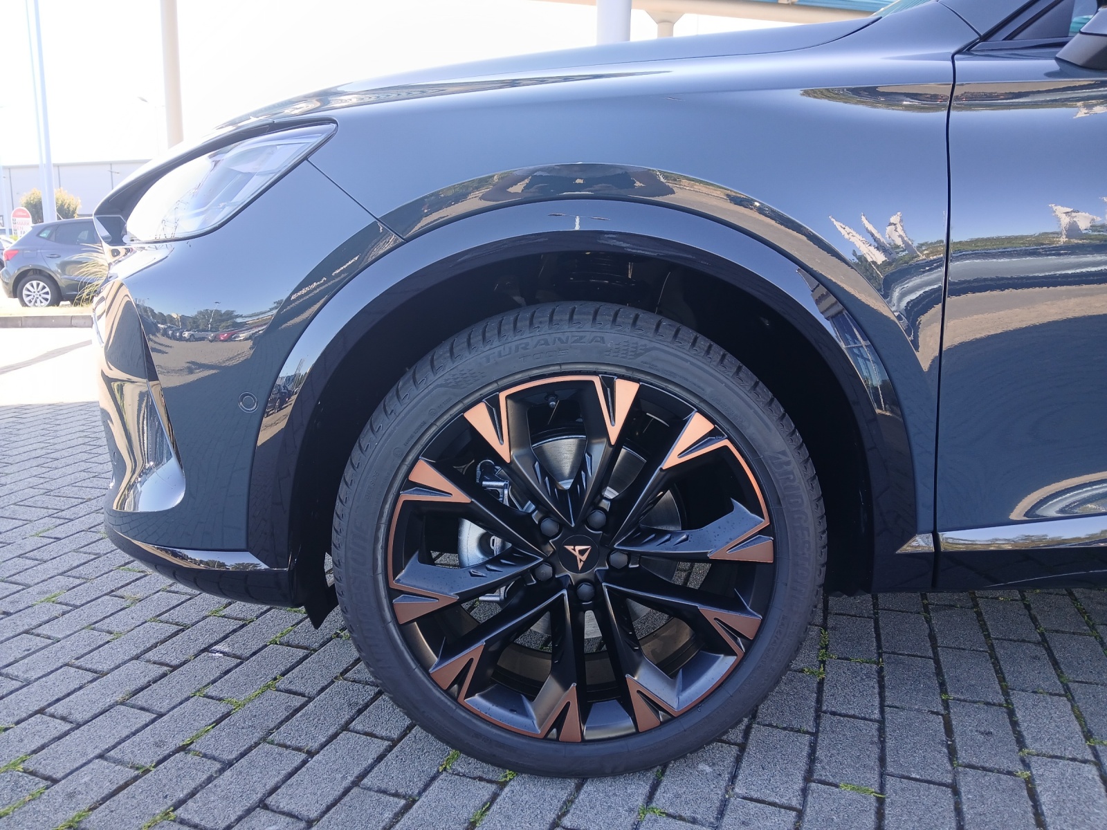 Fahrzeugabbildung CUPRA Formentor VZ 2.0 TSI 4Drive AHK Matrix Sennh.