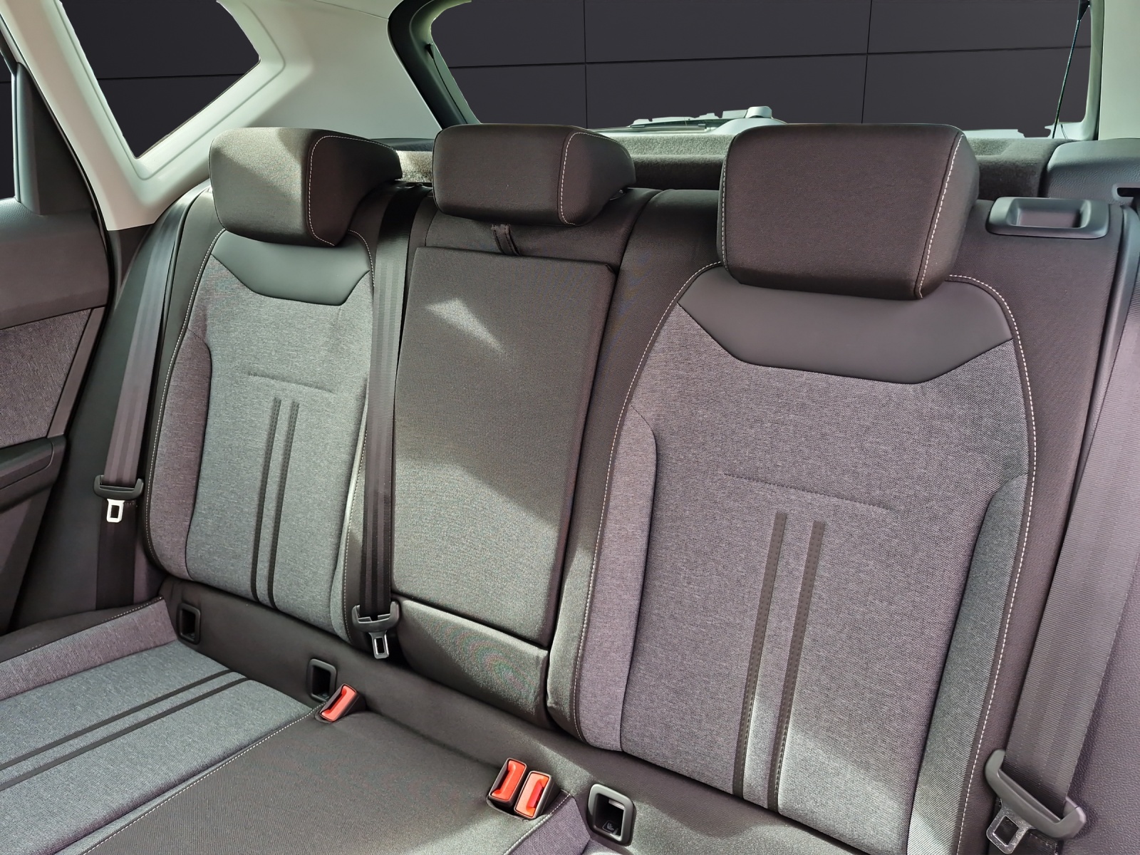 Fahrzeugabbildung SEAT Ateca Style Edition 1.5 TSI DSG ACC LED KAMERA