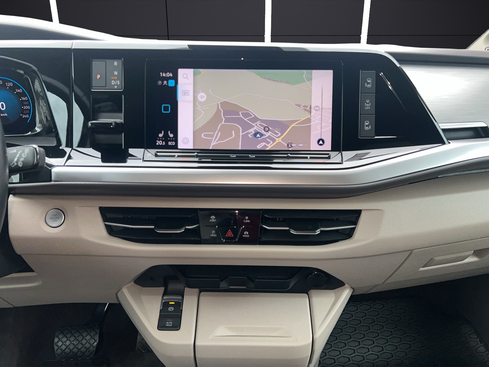Fahrzeugabbildung Volkswagen T7 Multivan eHybrid Life Standhzg. LED AHK Navi AID ACC RFK SH