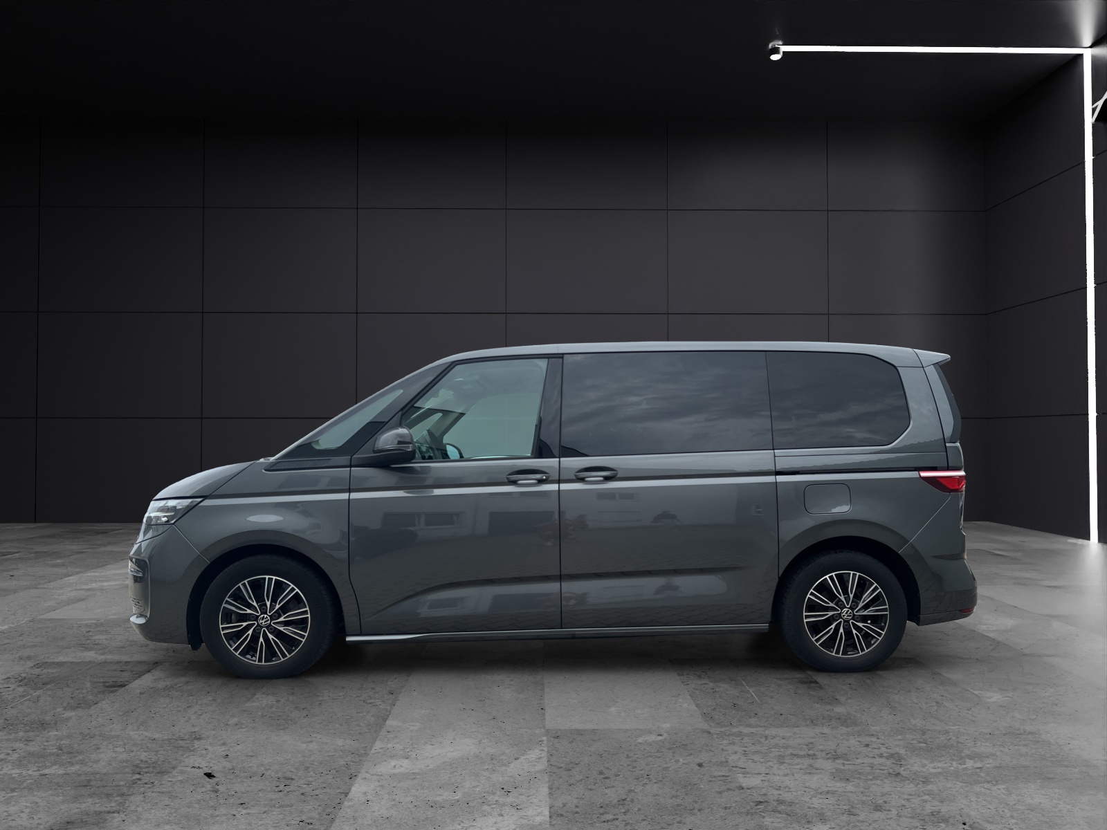 Fahrzeugabbildung Volkswagen T7 Multivan eHybrid Life Standhzg. LED AHK Navi AID ACC RFK SH