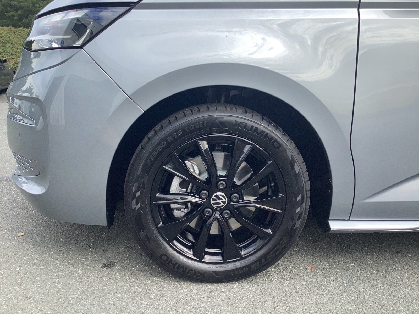 Fahrzeugabbildung Volkswagen T7 Multivan TDI Life 7 DSG ACC AHK LED PDK SITZH.