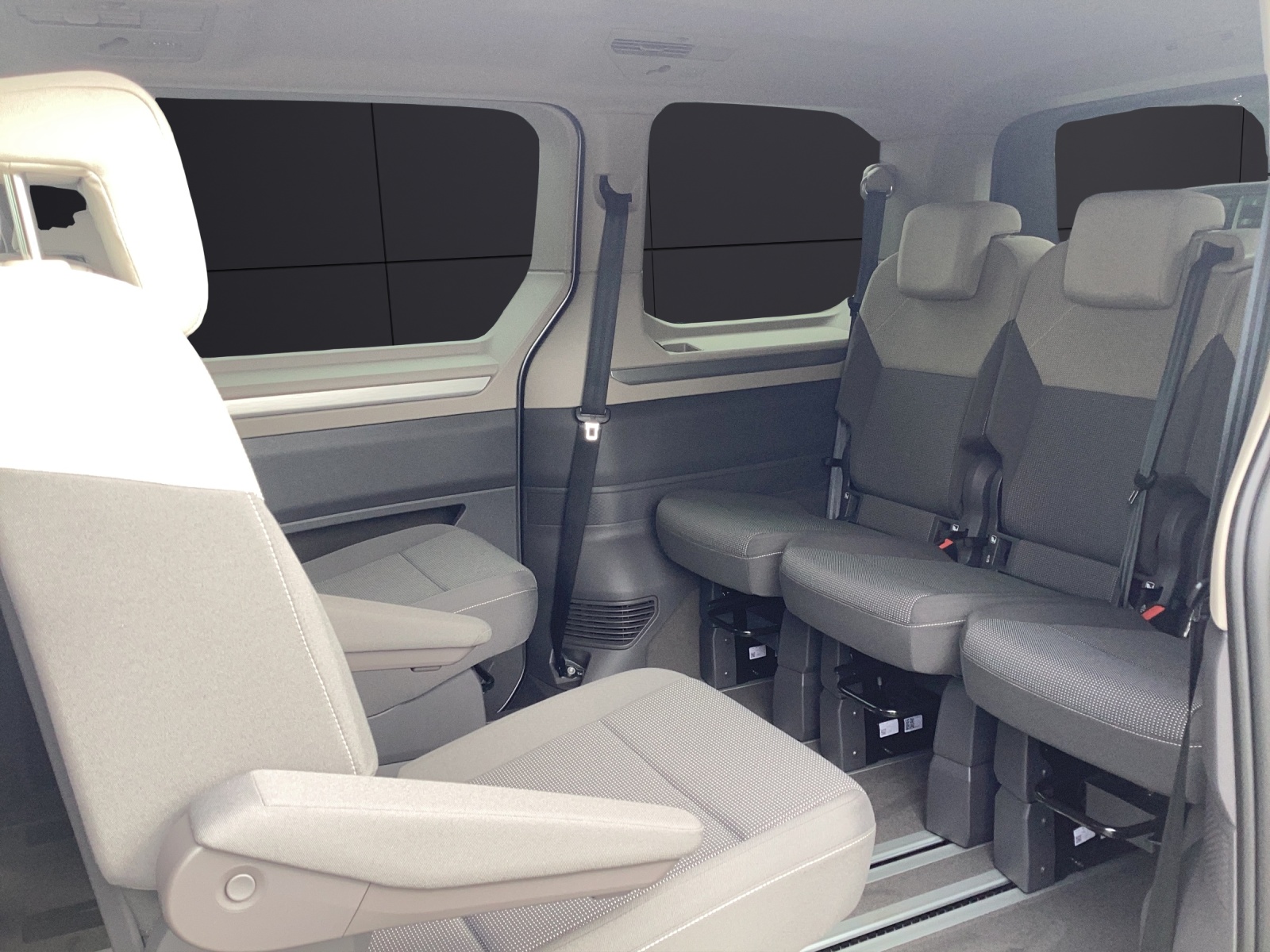 Fahrzeugabbildung Volkswagen T7 Multivan TDI Life 7 DSG ACC AHK LED PDK SITZH.