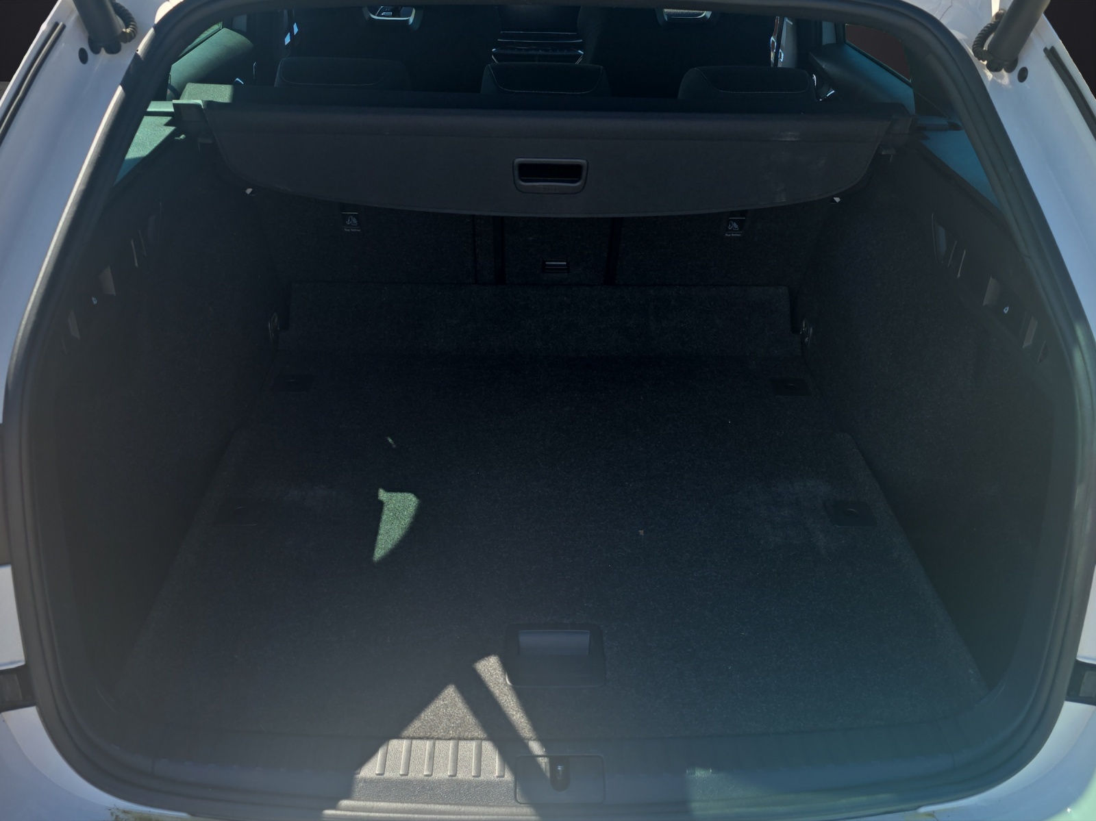 Fahrzeugabbildung SKODA Octavia Combi Style 1.5 TSI Matrix Navi AHK ACC SHZ