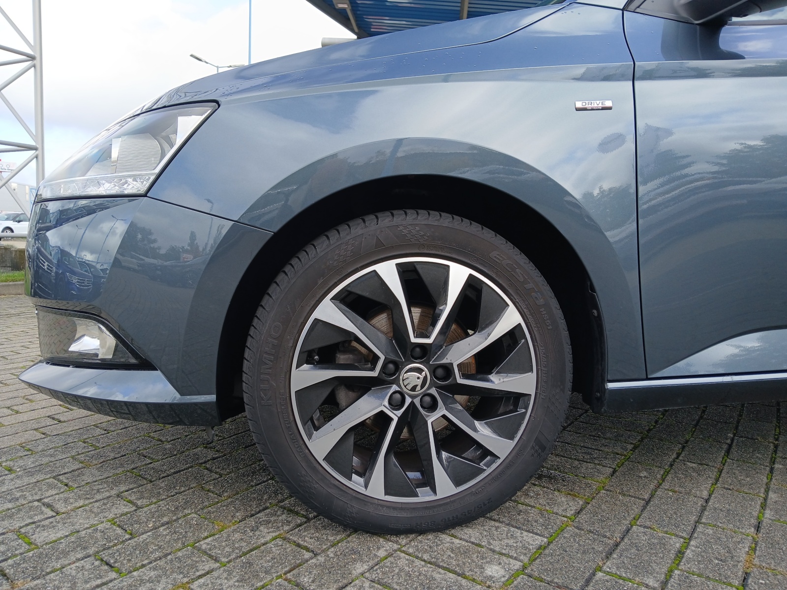 Fahrzeugabbildung SKODA Fabia TSI Drive-125 Climatronic GRA PDC SH LM