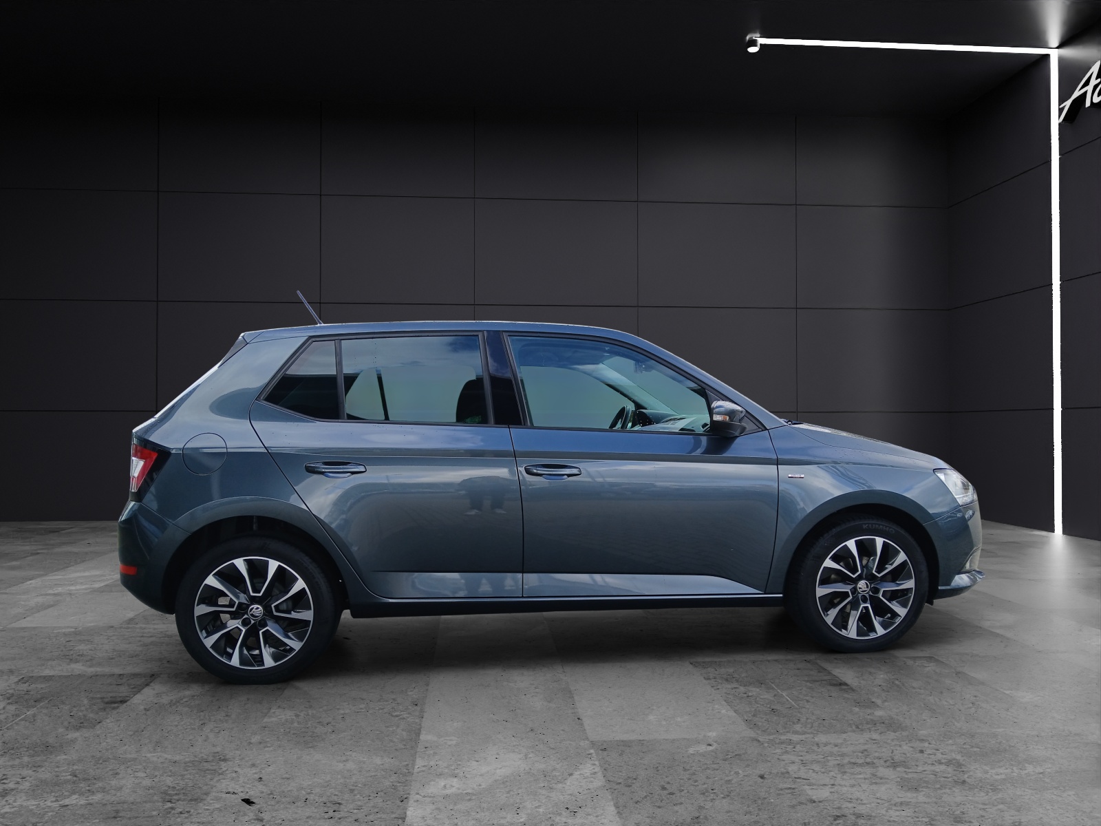 Fahrzeugabbildung SKODA Fabia TSI Drive-125 Climatronic GRA PDC SH LM