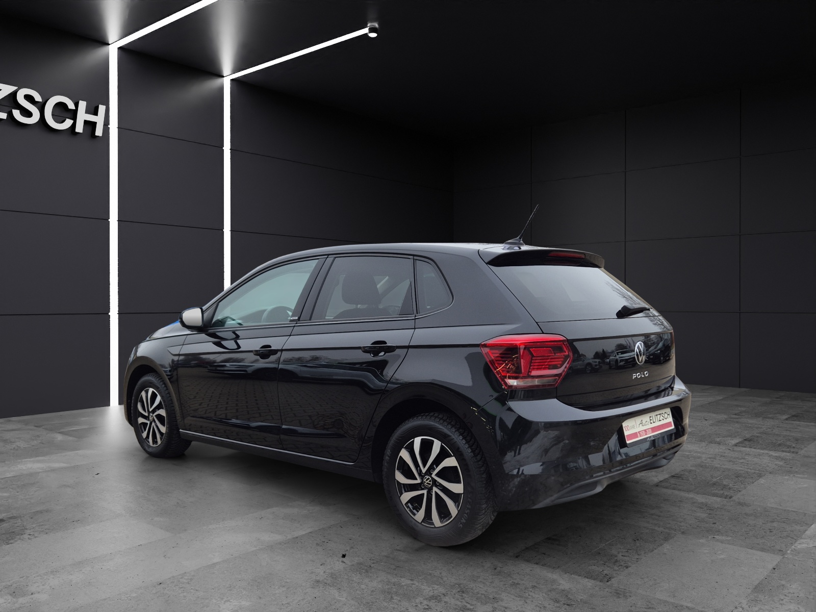 Fahrzeugabbildung Volkswagen Polo TSI Active Navi Climatronic PDC SH LM