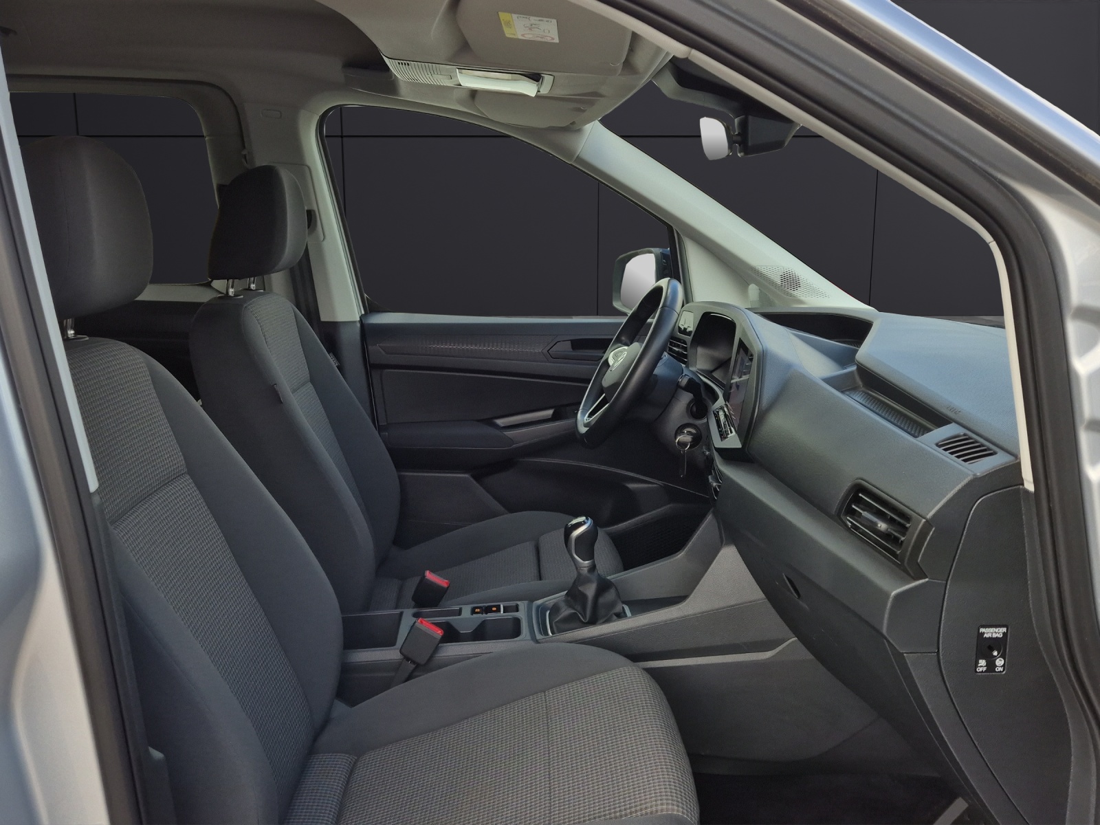 Fahrzeugabbildung Volkswagen Caddy Kombi TDI Standhzg Navi ACC PDC SHZ