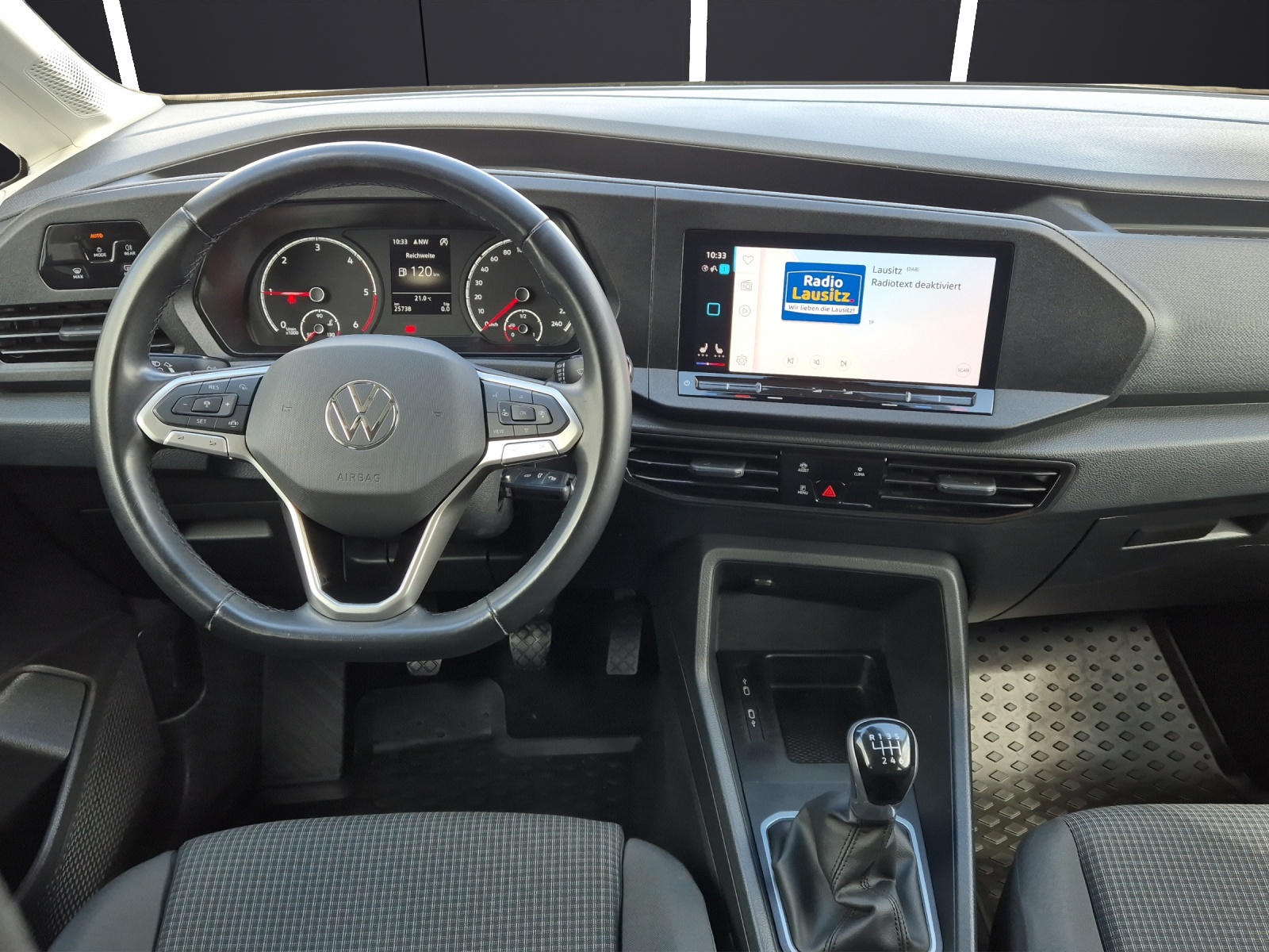 Fahrzeugabbildung Volkswagen Caddy Kombi TDI Standhzg Navi ACC PDC SHZ