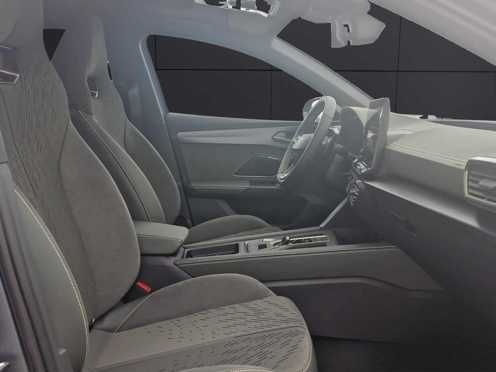 Fahrzeugabbildung CUPRA Leon Sportstourer 2.0 TSI 4Drive VZ AHZ Matrix Panoramadach