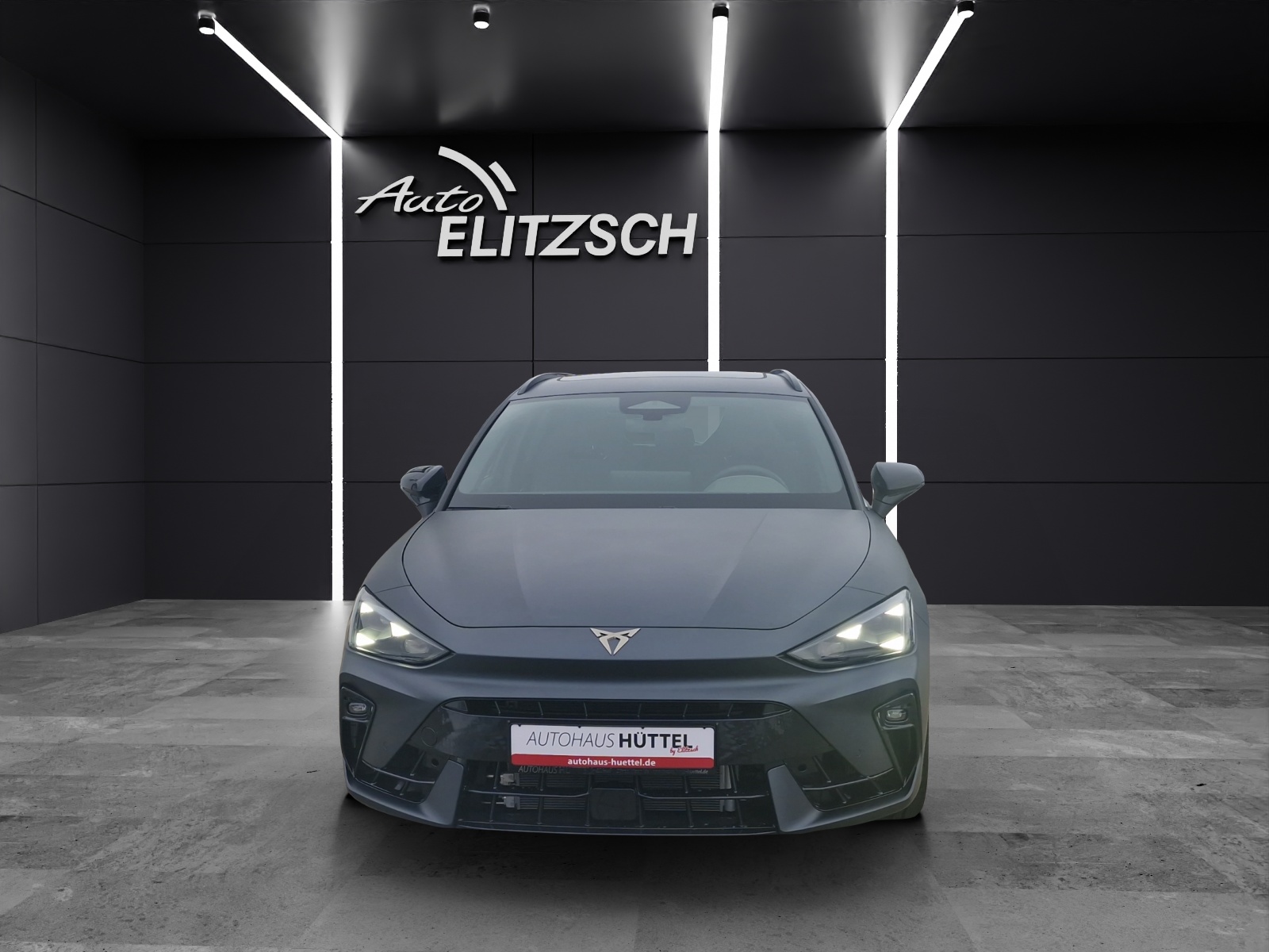 Fahrzeugabbildung CUPRA Leon Sportstourer 2.0 TSI 4Drive VZ AHZ Matrix Panoramadach