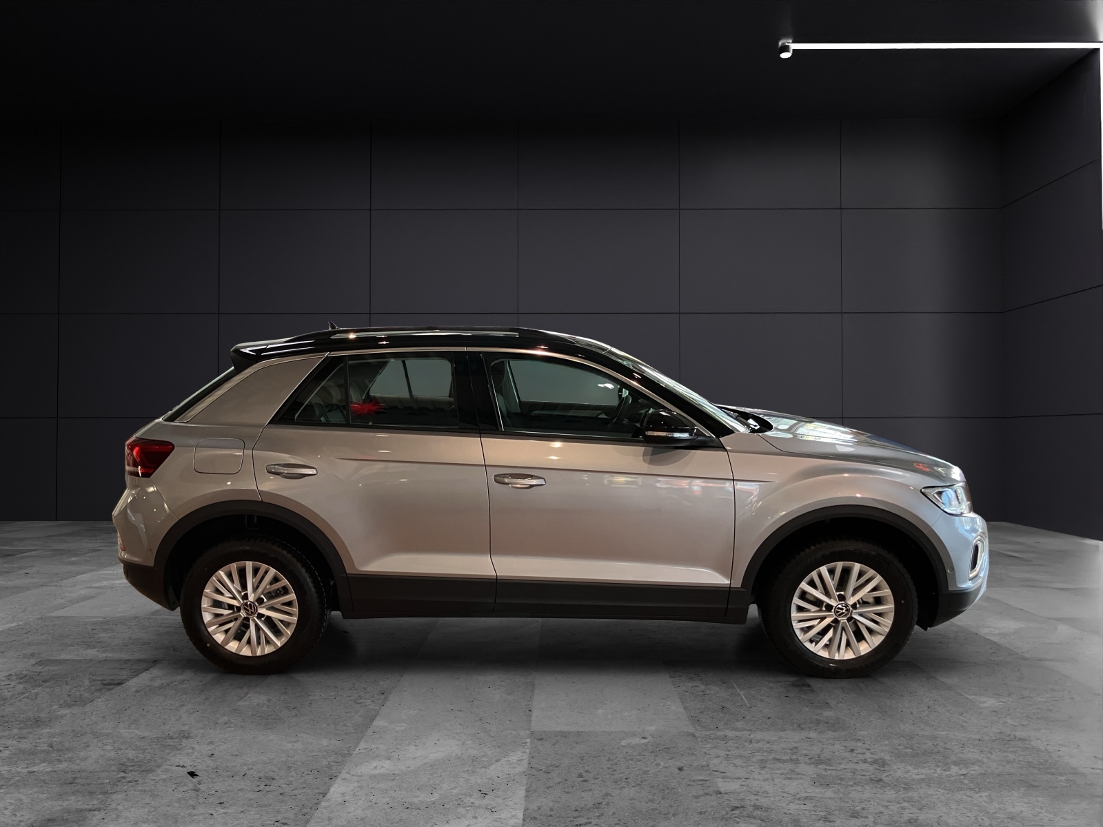 Fahrzeugabbildung Volkswagen T-Roc Life