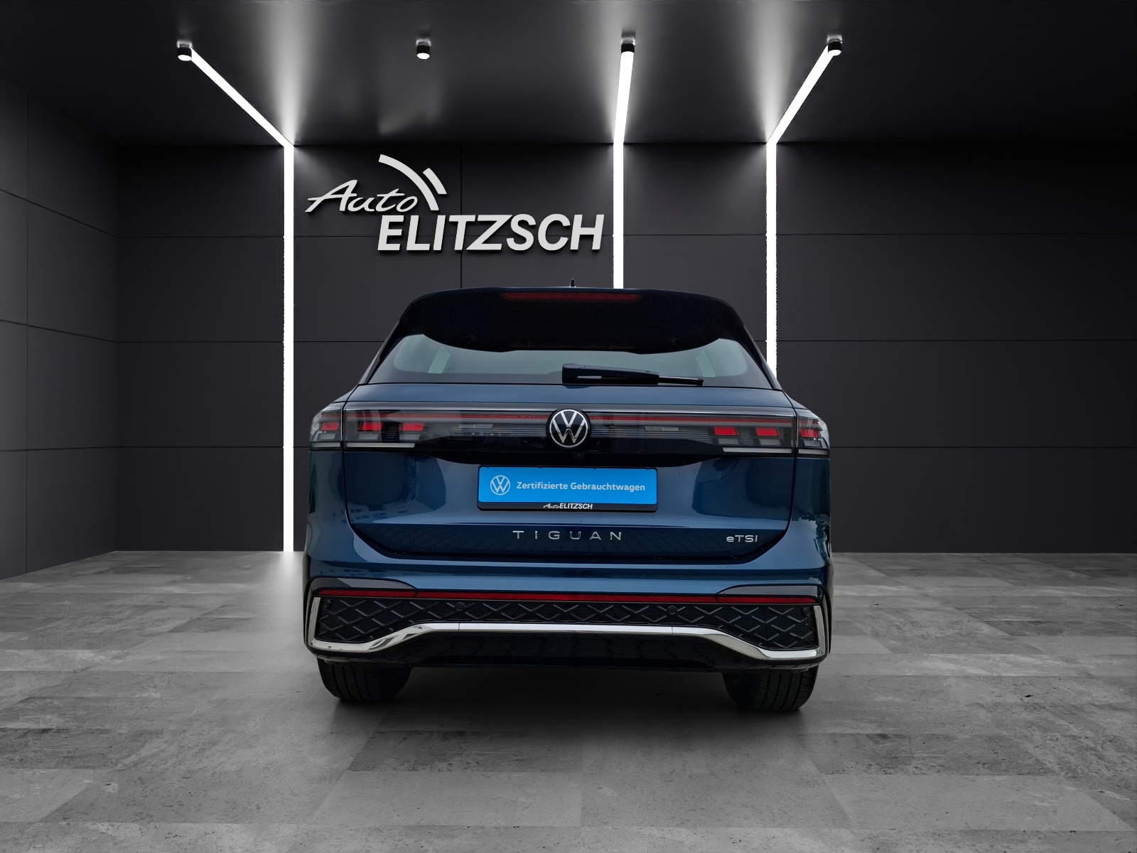 Fahrzeugabbildung Volkswagen Tiguan eTSI R-Line DSG Standhzg. Matrix AHK Navi AID HUD ACC RFK SH
