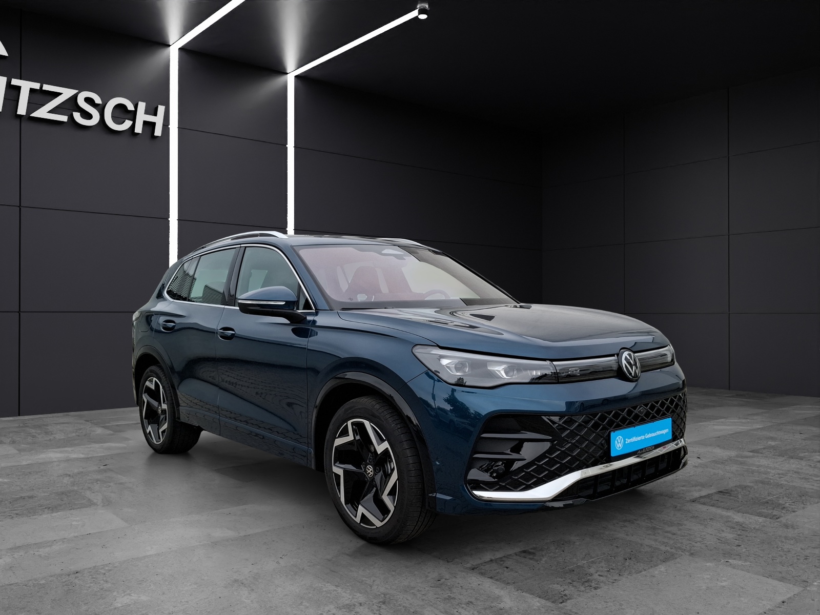Fahrzeugabbildung Volkswagen Tiguan eTSI R-Line DSG Standhzg. Matrix AHK Navi AID HUD ACC RFK SH
