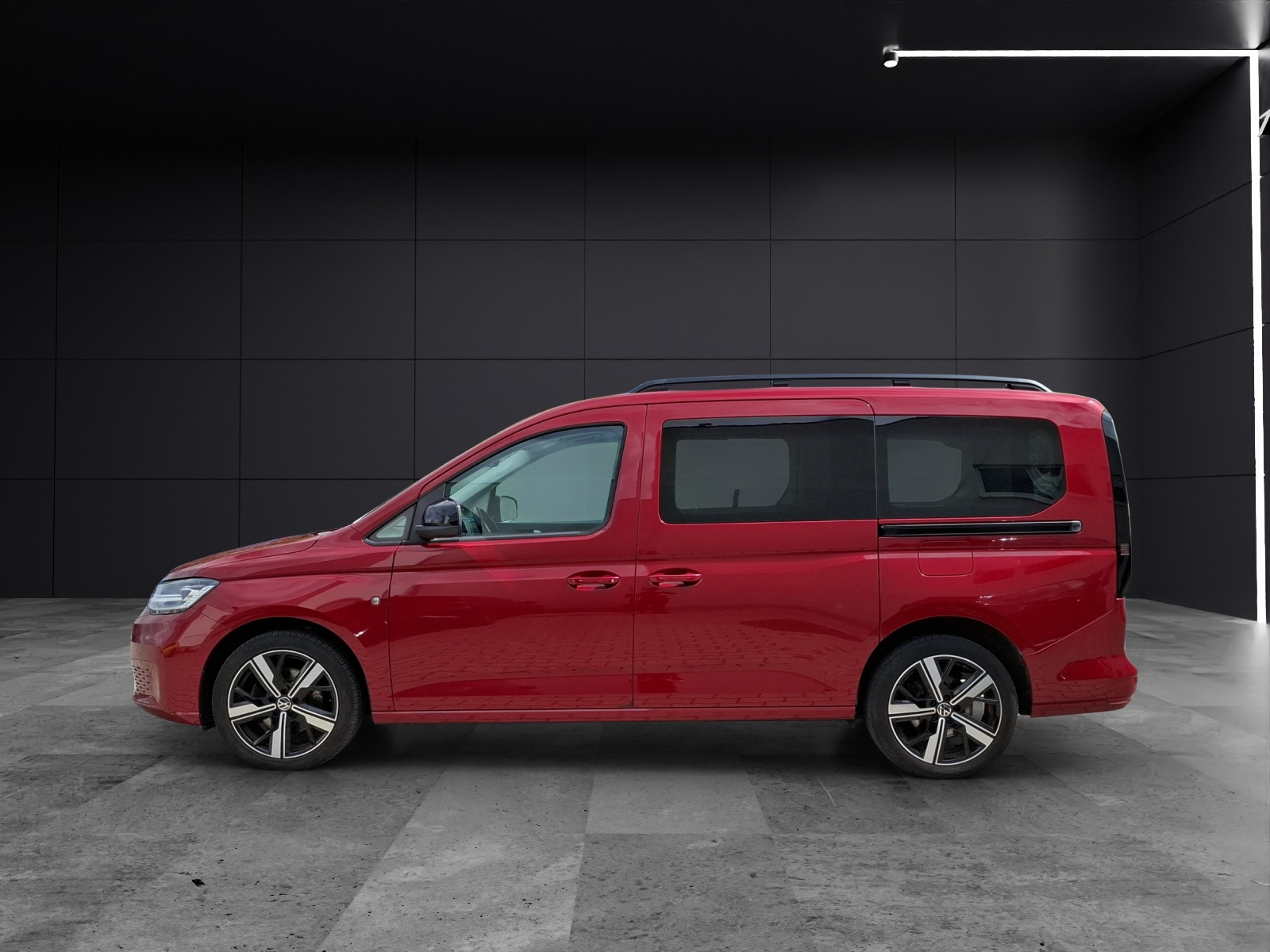 Fahrzeugabbildung Volkswagen Caddy TSI Maxi Move DSG 7-Si LED Navi AID Pano ACC RFK SH 18