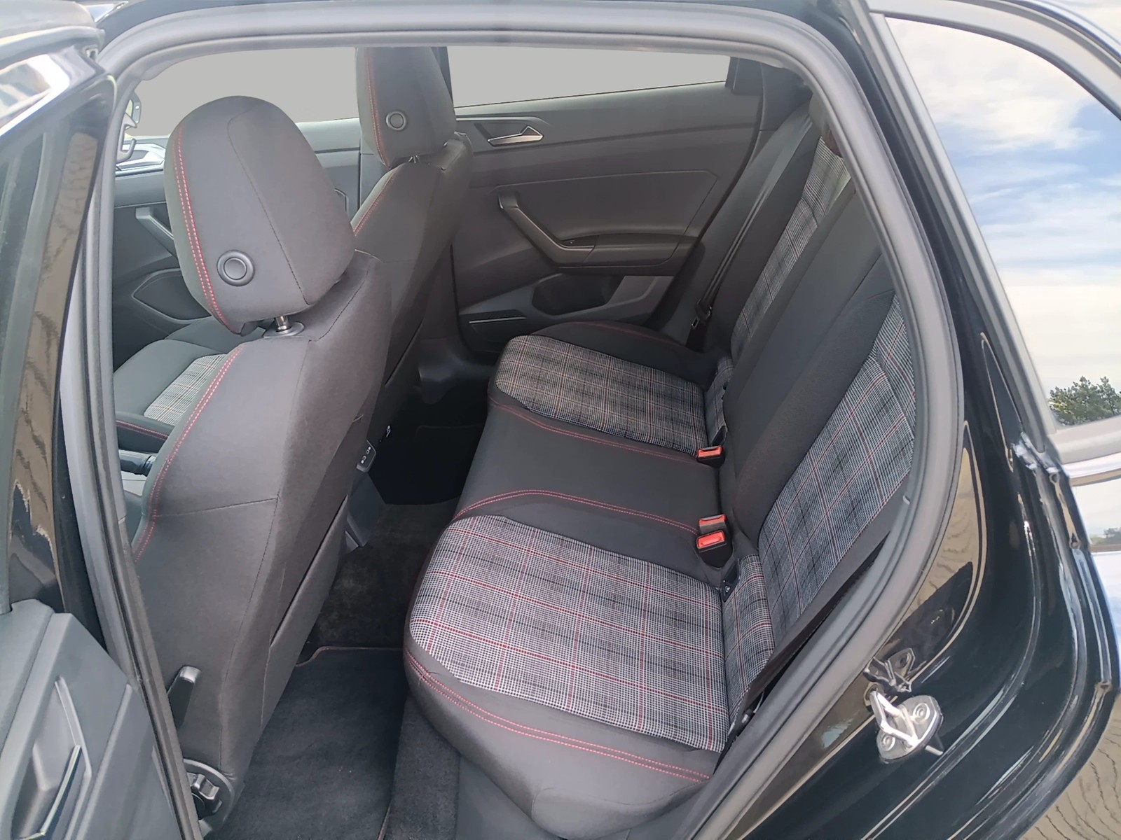Fahrzeugabbildung Volkswagen Polo GTI DSG Matrix CarPlay AID ACC RFK SH