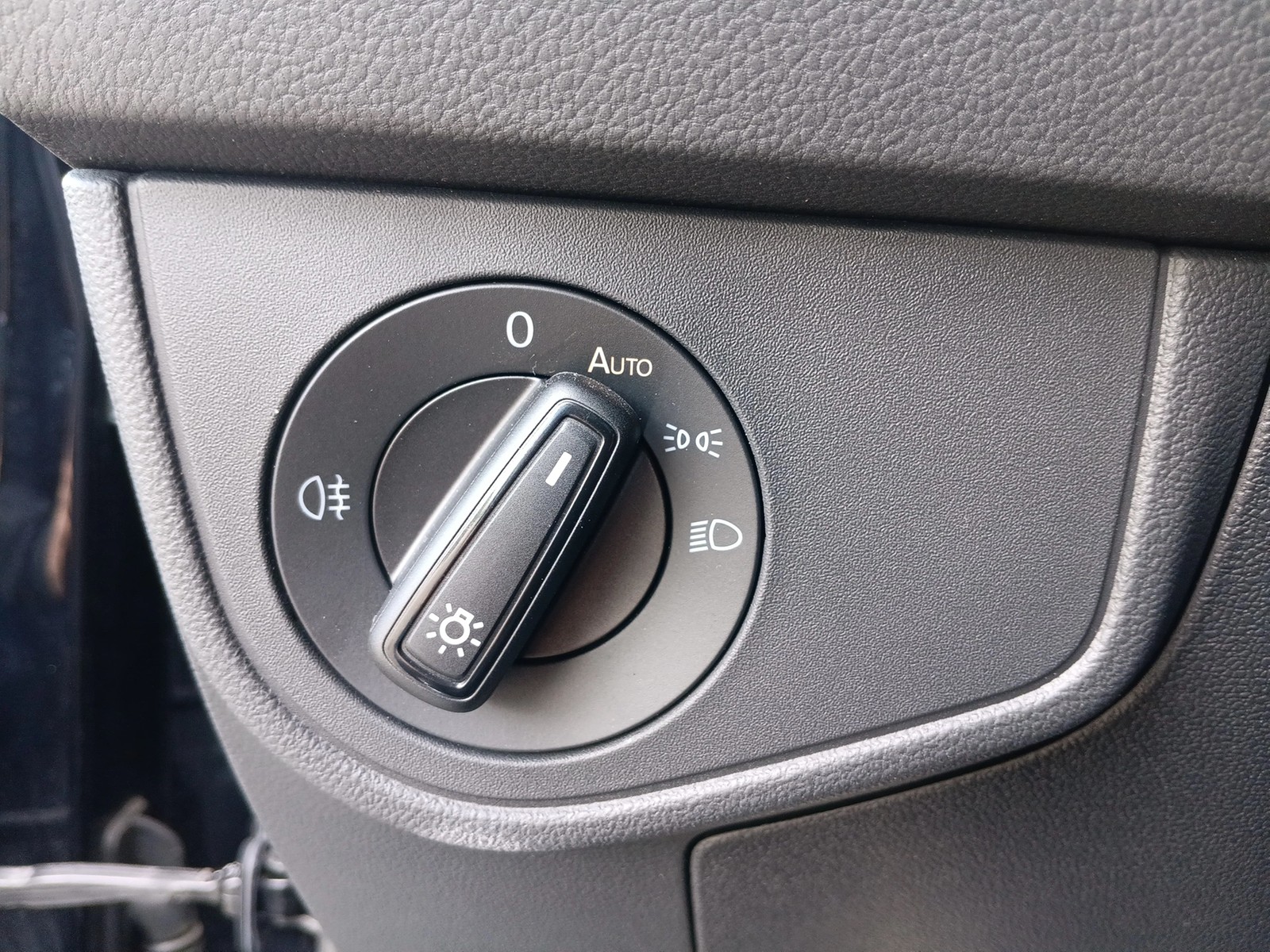 Fahrzeugabbildung Volkswagen Polo GTI DSG Matrix CarPlay AID ACC RFK SH
