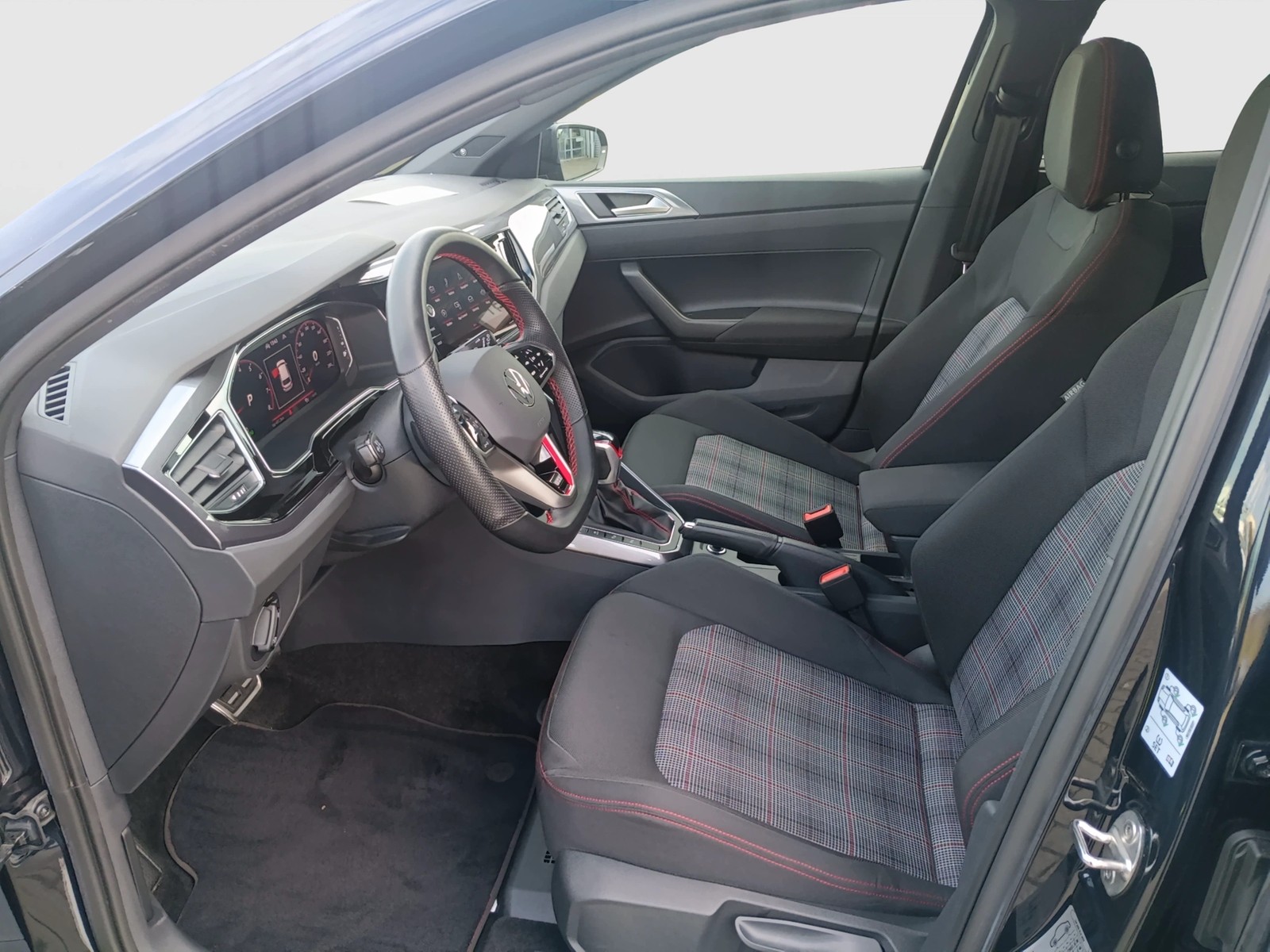Fahrzeugabbildung Volkswagen Polo GTI DSG Matrix CarPlay AID ACC RFK SH