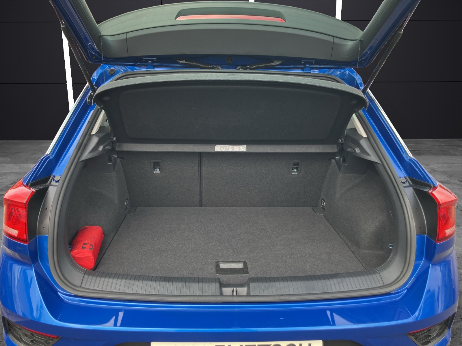 Fahrzeugabbildung Volkswagen T-Roc TSI AHK Climatic ACC PDC SH LM