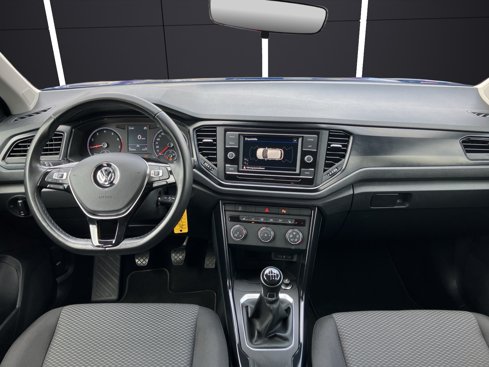 Fahrzeugabbildung Volkswagen T-Roc TSI AHK Climatic ACC PDC SH LM