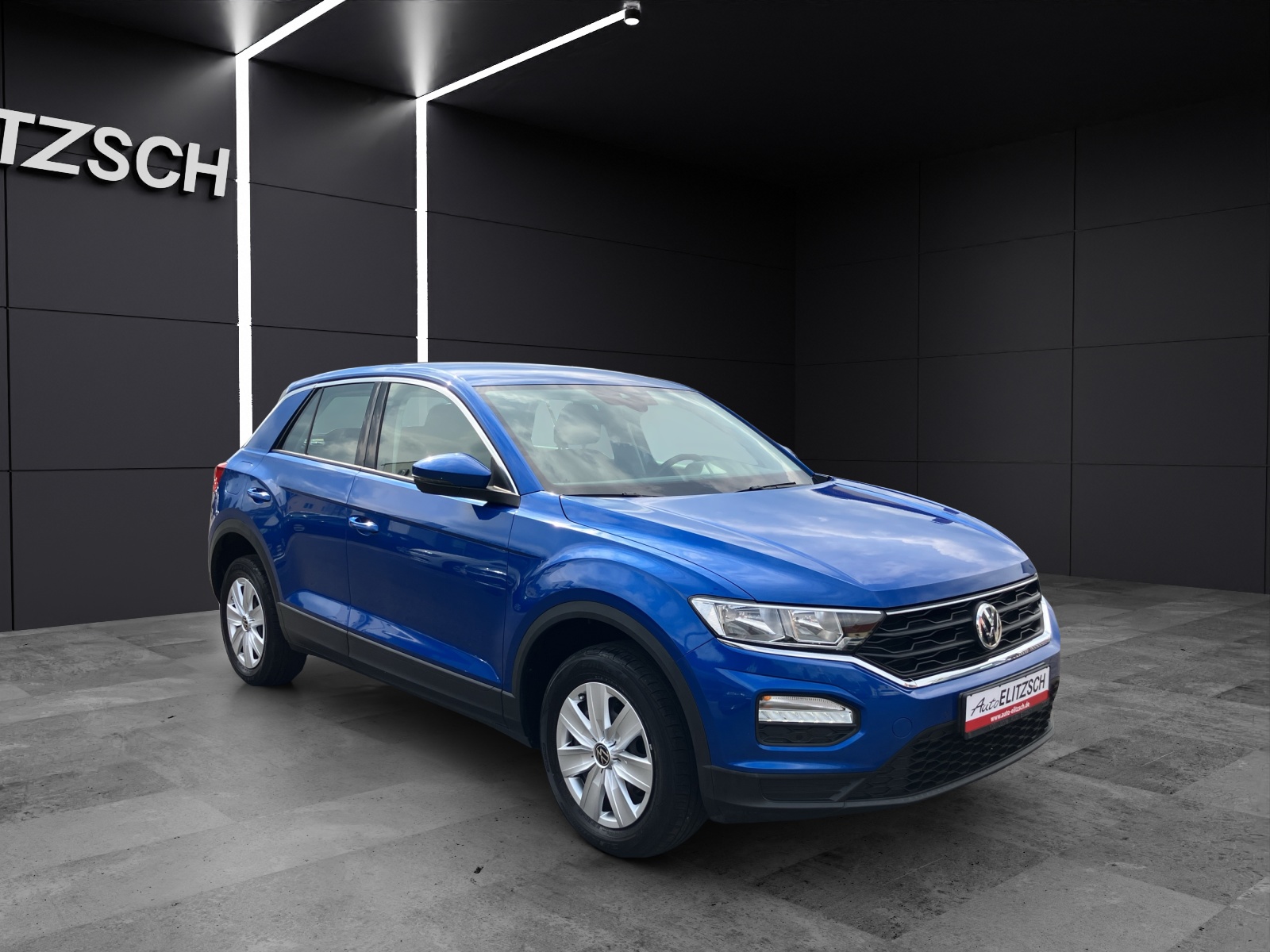 Fahrzeugabbildung Volkswagen T-Roc TSI AHK Climatic ACC PDC SH LM