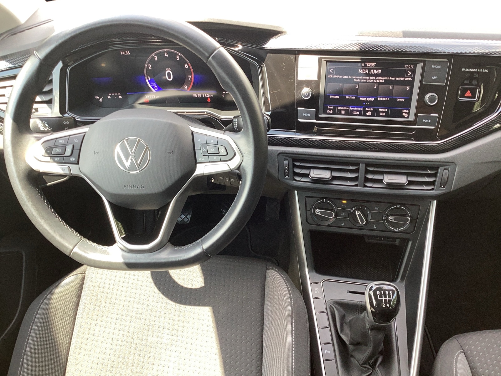 Fahrzeugabbildung Volkswagen Polo TSI Life LED CarPlay AID Klima GRA PDC