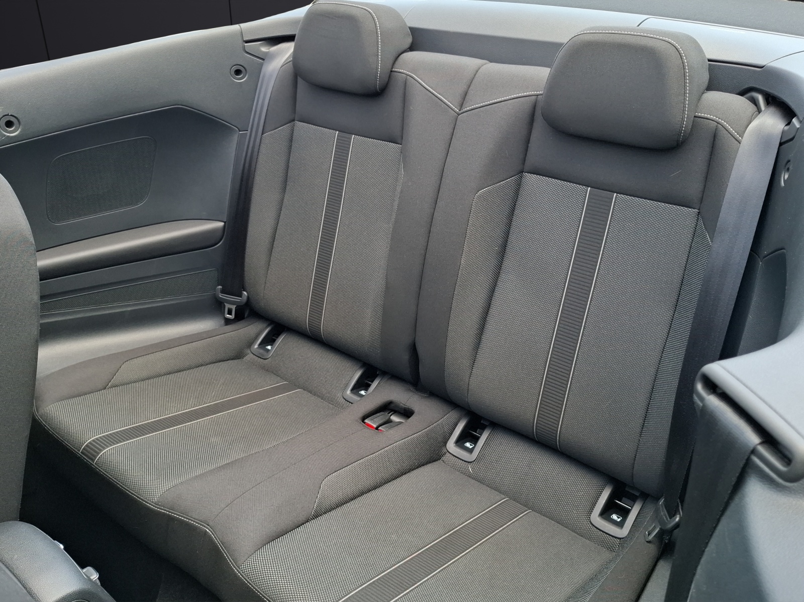 Fahrzeugabbildung Volkswagen T-Roc Cabriolet TSI Style LEDplus Navi AID ACC RFK SH 18