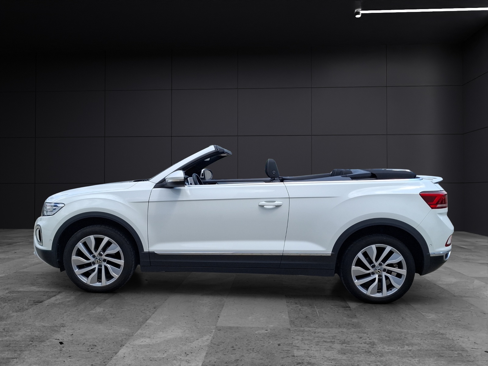 Fahrzeugabbildung Volkswagen T-Roc Cabriolet TSI Style LEDplus Navi AID ACC RFK SH 18